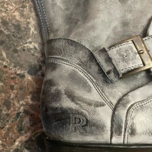 ROAN Womens boots size 7.5. New